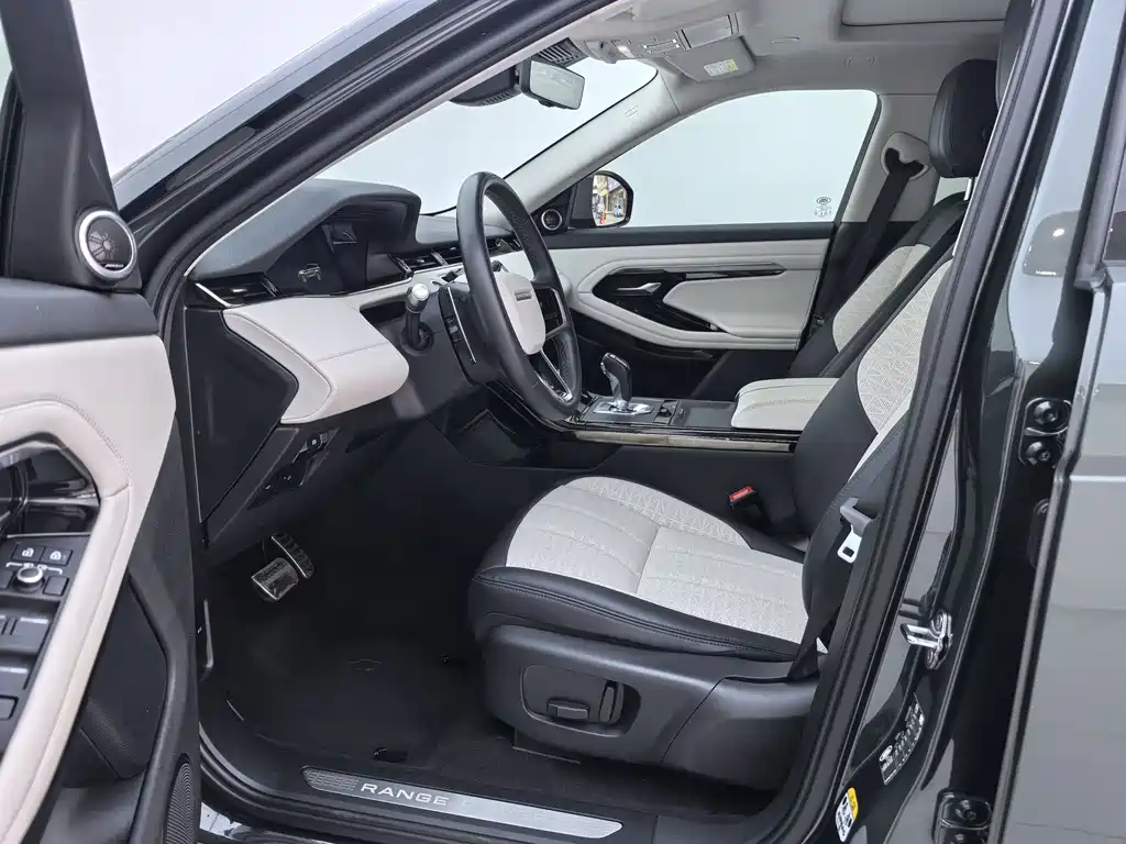 Land Rover Evoque 2022 — фото 7