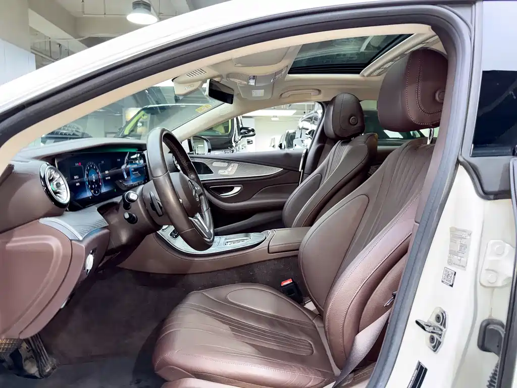 Mercedes-Benz CLS 2020 — фото 12