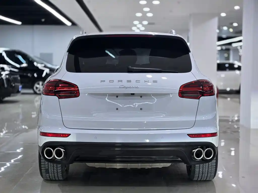 Porsche Cayenne 2015 — фото 7
