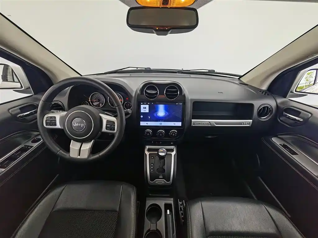 Jeep Compass 2015 — фото 5