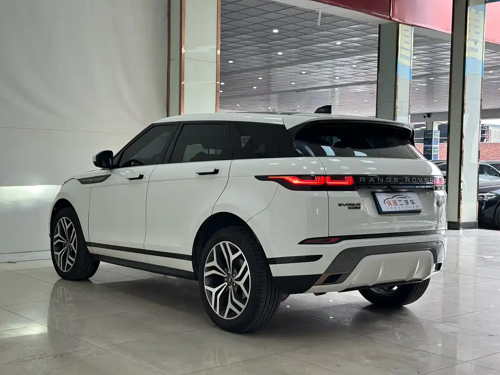 Land Rover Evoque 2020 — фото 16