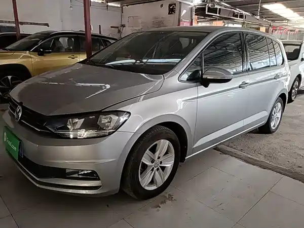 Volkswagen Touran 2016