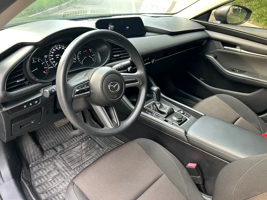 Mazda 3 Axela 2021
