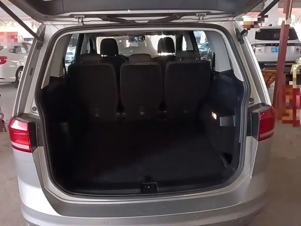 Volkswagen Touran 2016 — фото 19