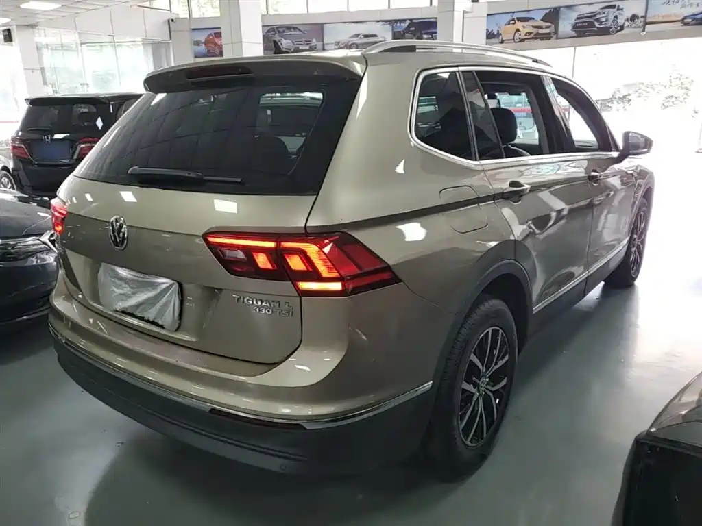 Volkswagen Tiguan L 2018 — фото 7