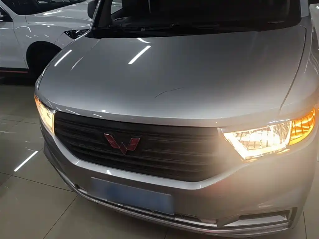 Wuling Hongguang V 2021 — фото 3