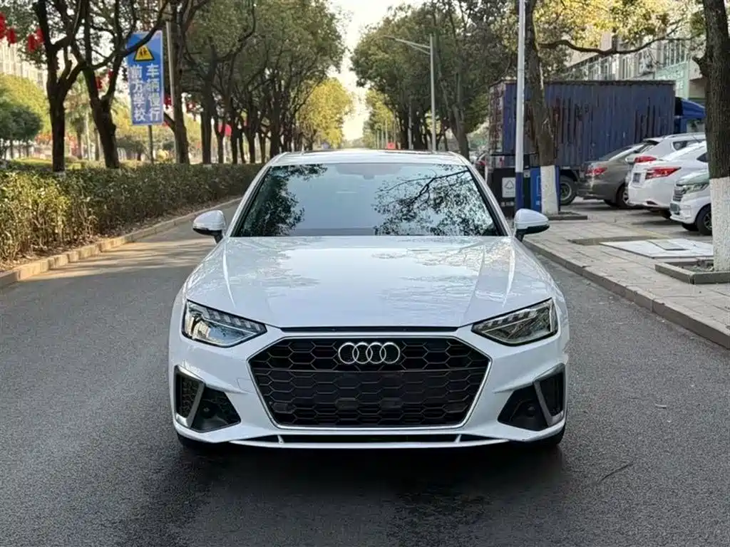 Audi A4L 2023 — фото 2