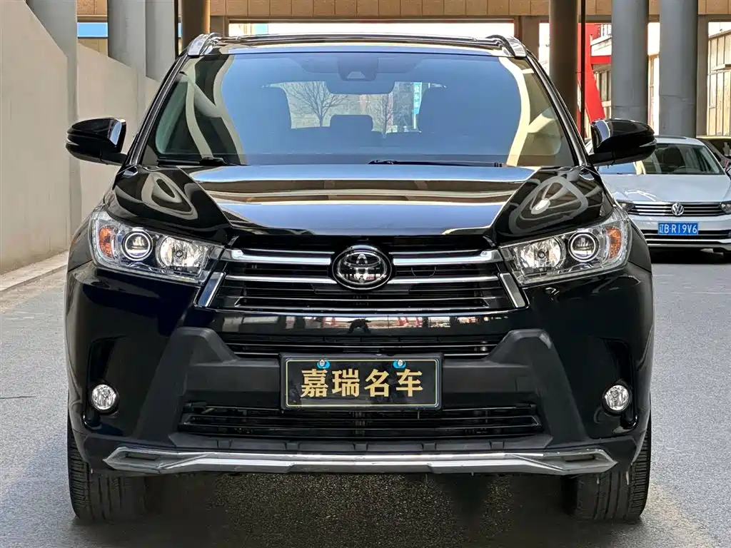 Toyota Highlander 2021 — фото 2