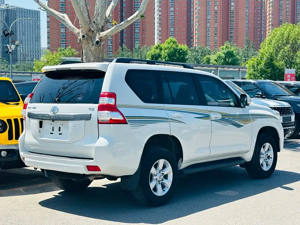 Toyota Prado 2017 — фото 4