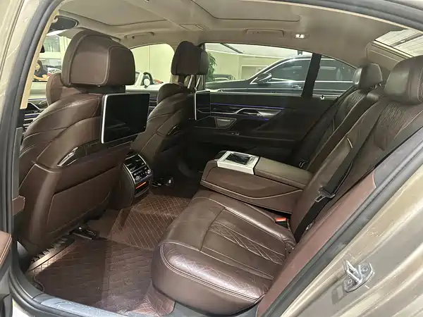 BMW 7 Series 2016