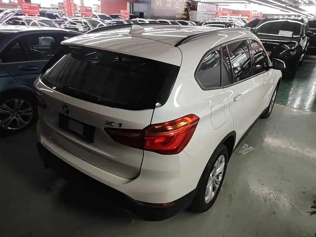 BMW X1 2017 — фото 7