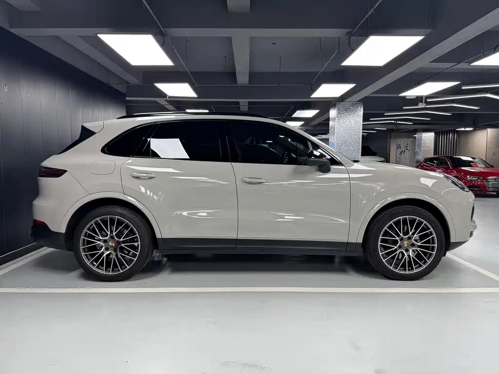 Porsche Cayenne 2019 — фото 4