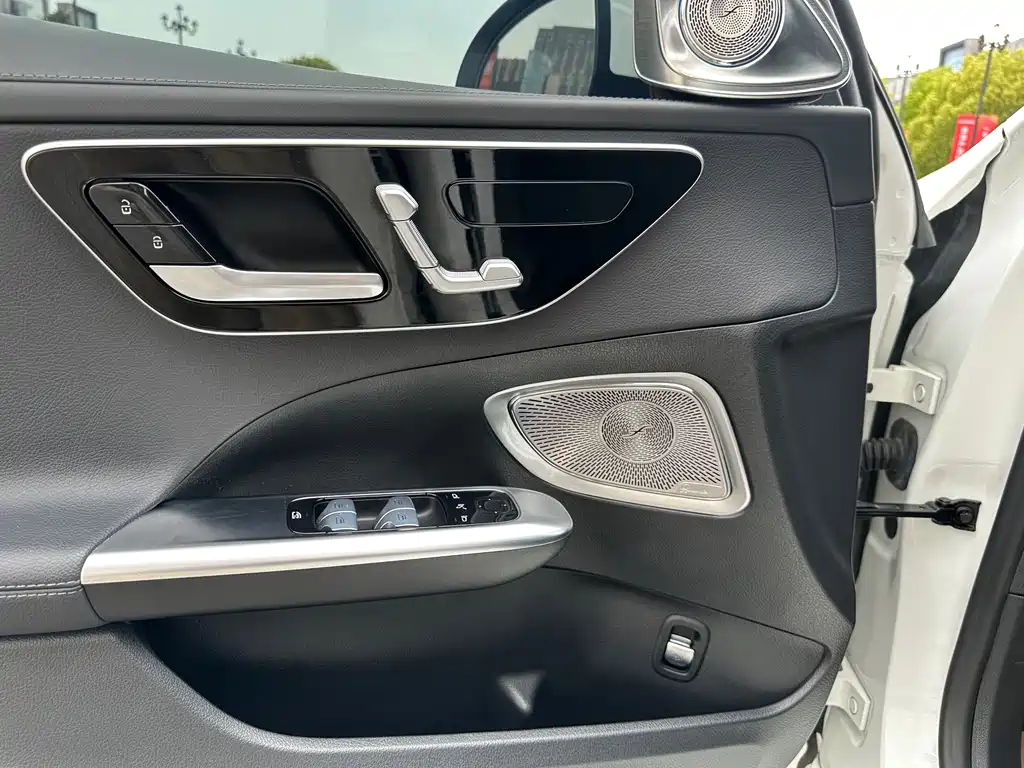 Mercedes-Benz C-Class 2022 — фото 12