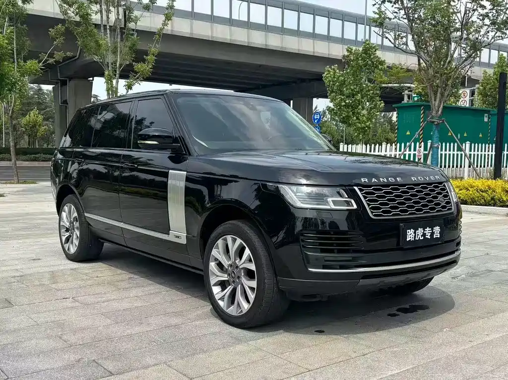 Land Rover Range Rover 2021 — фото 3