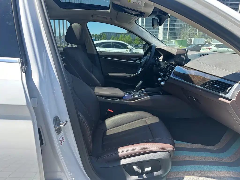 BMW 5 Series 2020