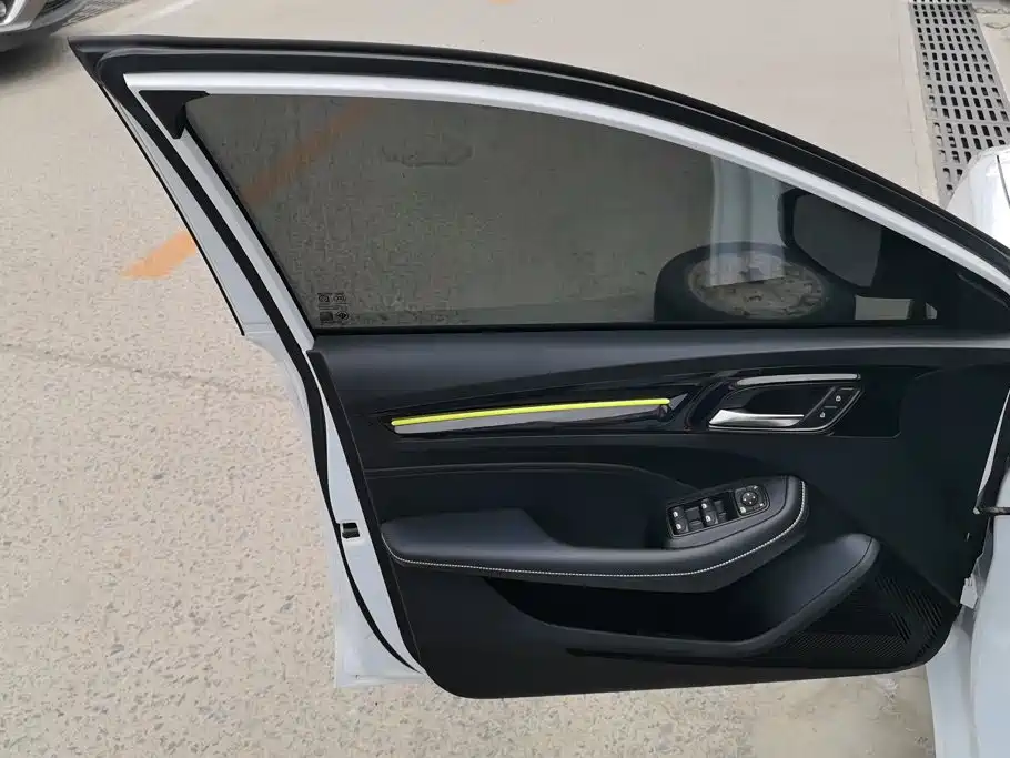 Roewe i5 2023