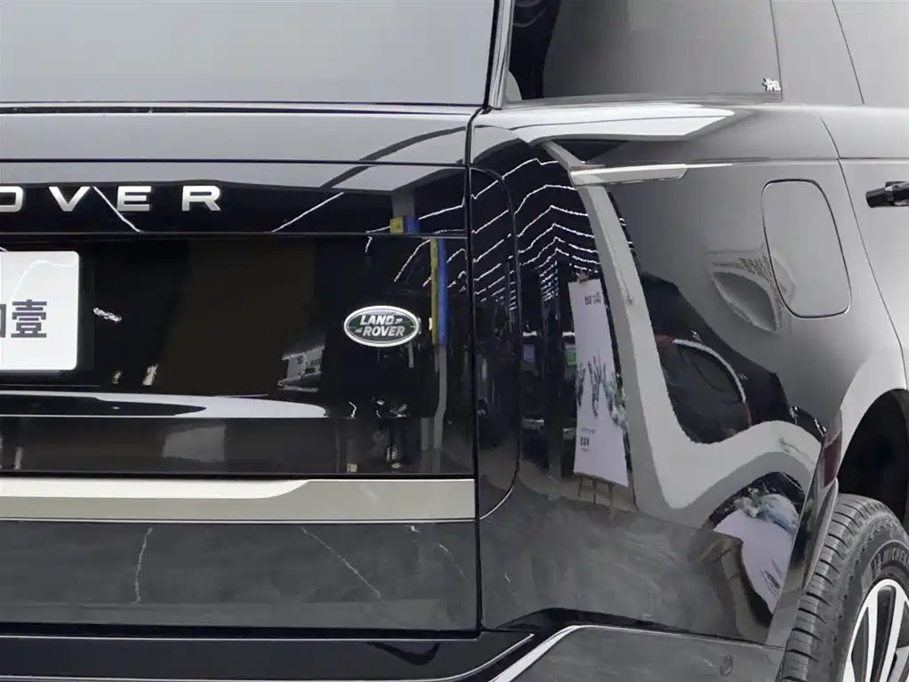 Land Rover Range Rover 2025 — фото 17