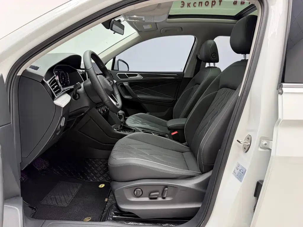 Volkswagen Tiguan L 2023 — фото 8