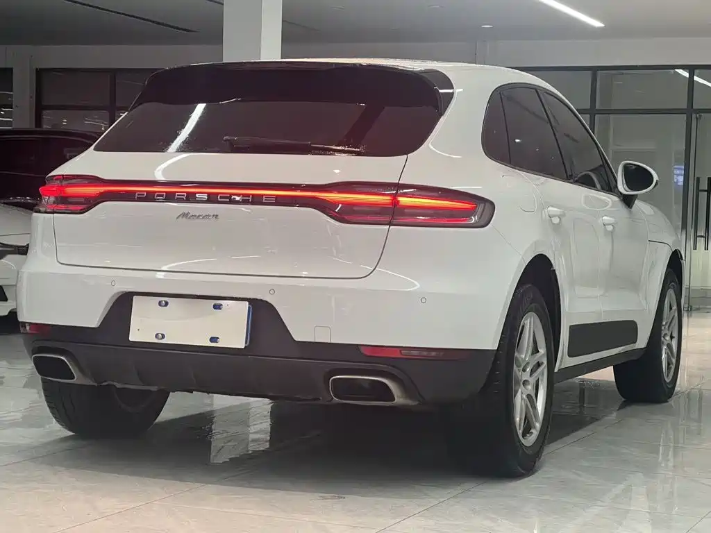 Porsche Macan 2021 — фото 7
