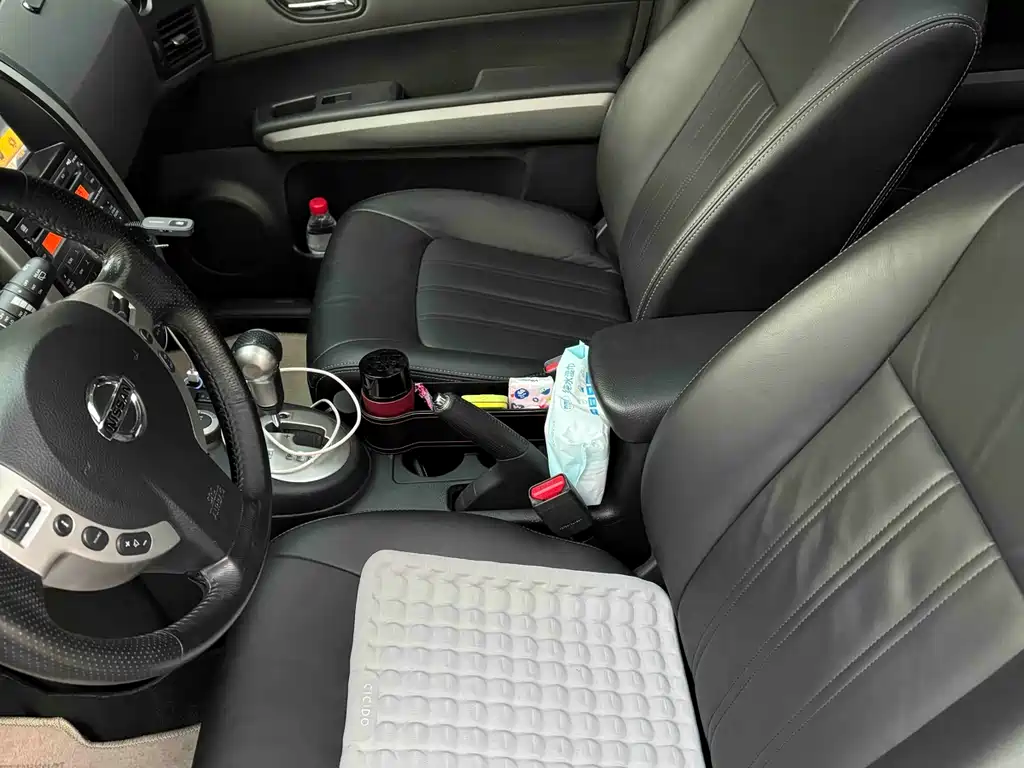 Nissan X-Trail 2011 — фото 12
