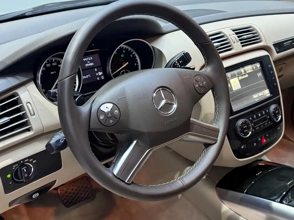 Mercedes-Benz R-Class 2018 — фото 9