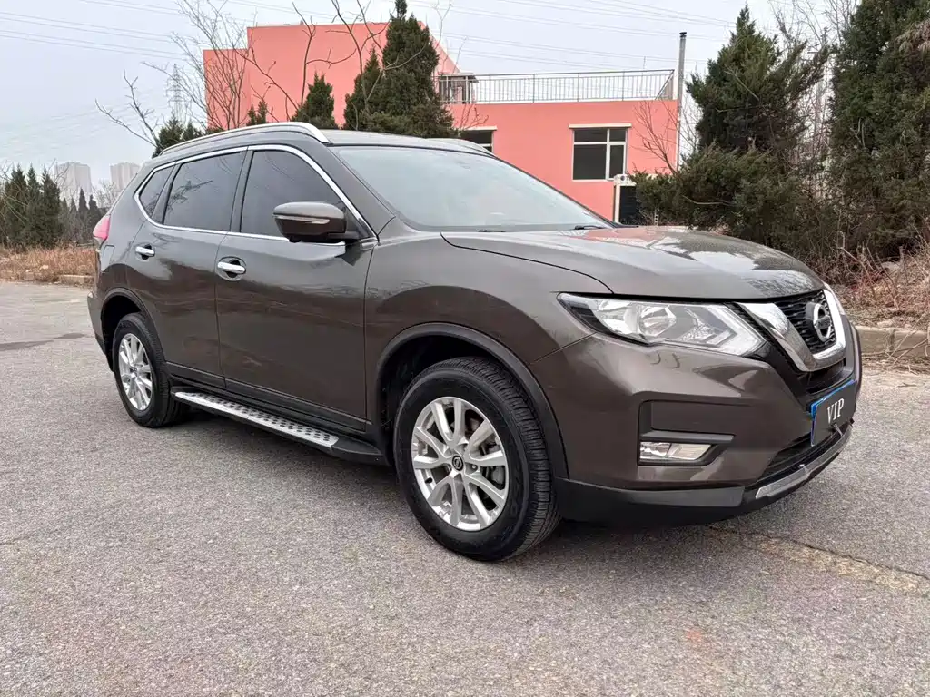 Nissan X-Trail 2017 — фото 2