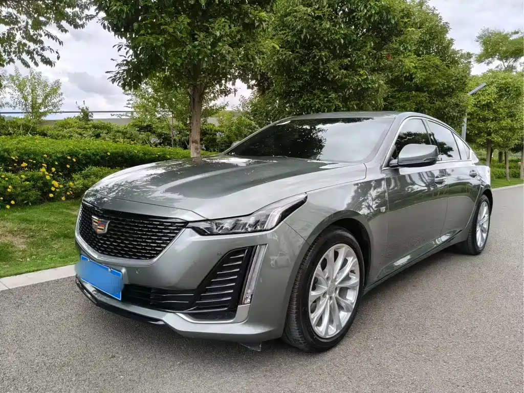 Cadillac CT5 2023 — фото 1