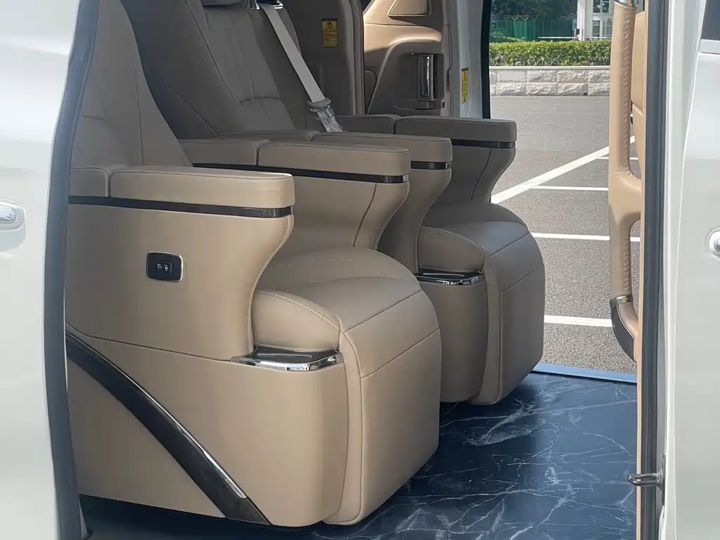 Toyota Alphard 2012 — фото 15