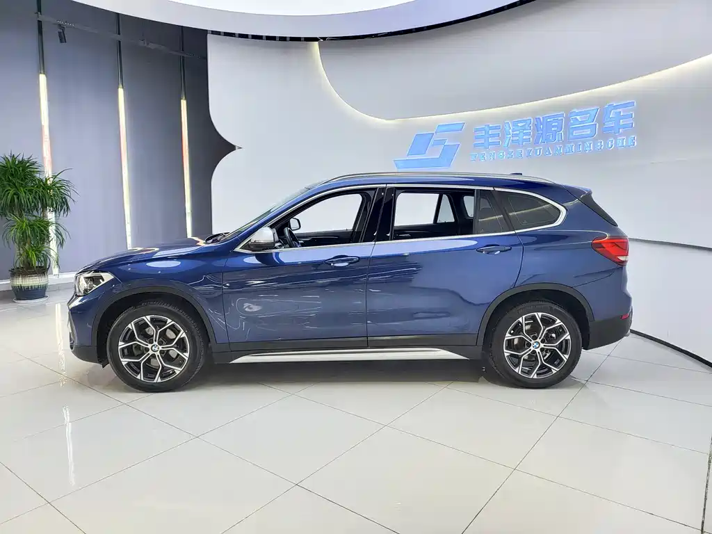 BMW X1 2021 — фото 2