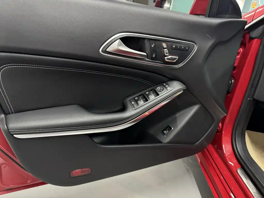 Mercedes-Benz CLA 2017 — фото 4