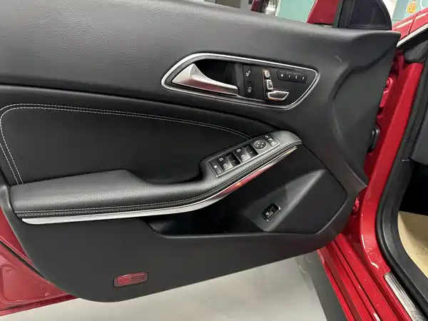 Mercedes-Benz CLA 2017