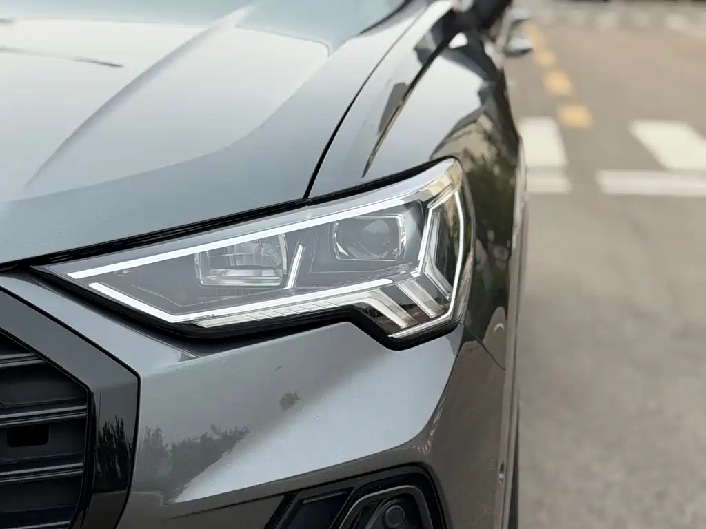 Audi Q3 2023 — фото 18