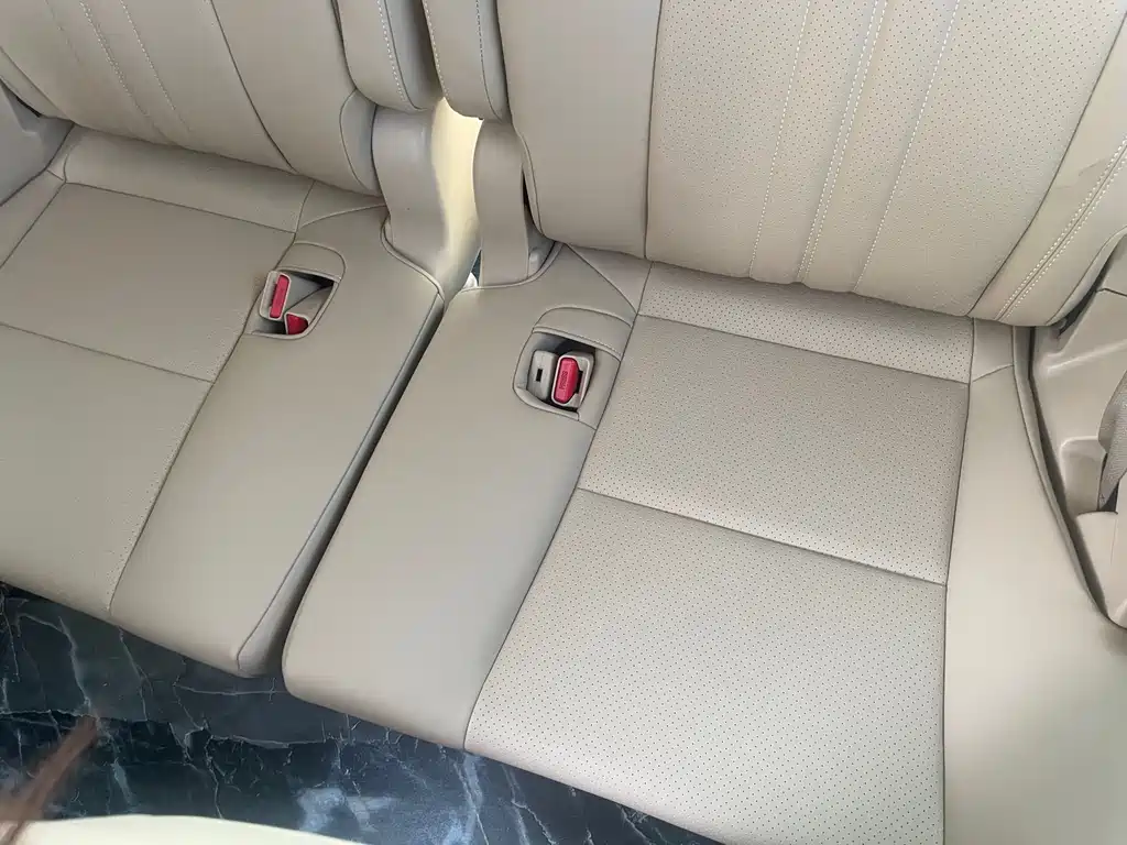 Toyota Alphard 2012 — фото 11