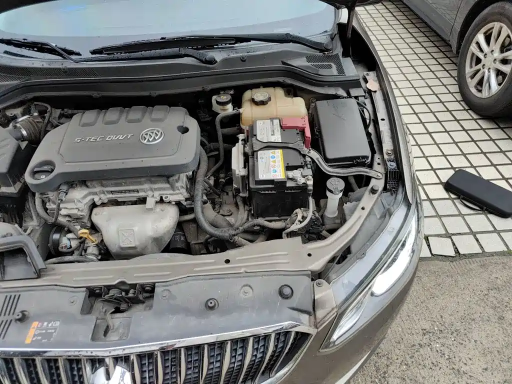 Buick Excelle 2015 — фото 22