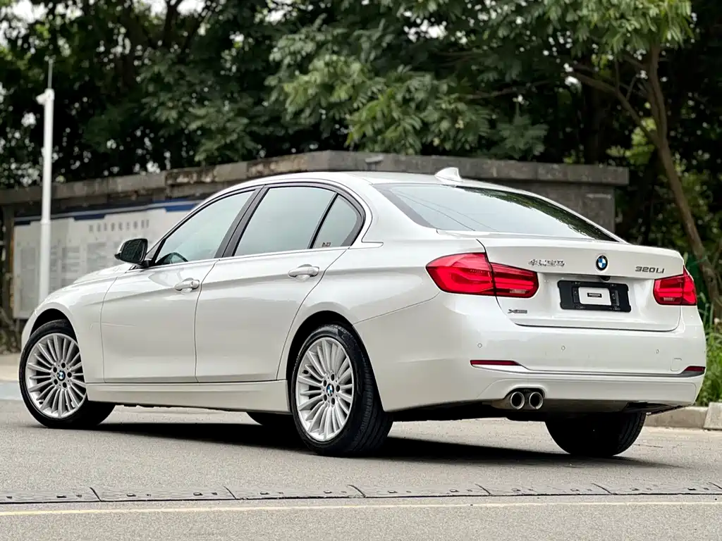 BMW 3 Series 2018
