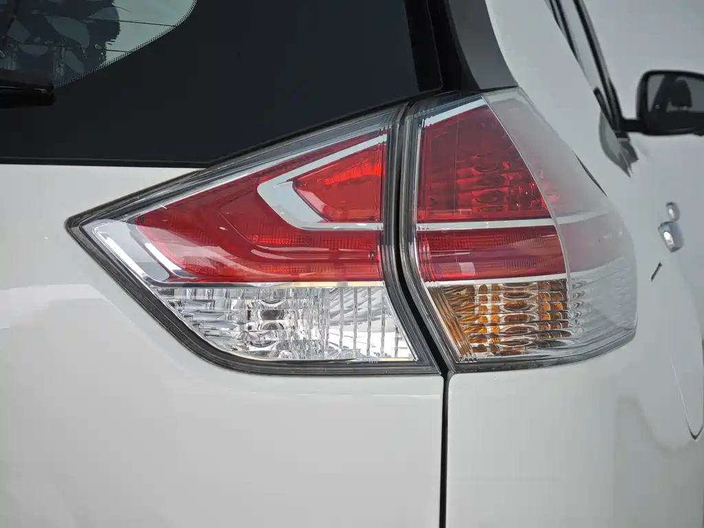 Nissan X-Trail 2016 — фото 10