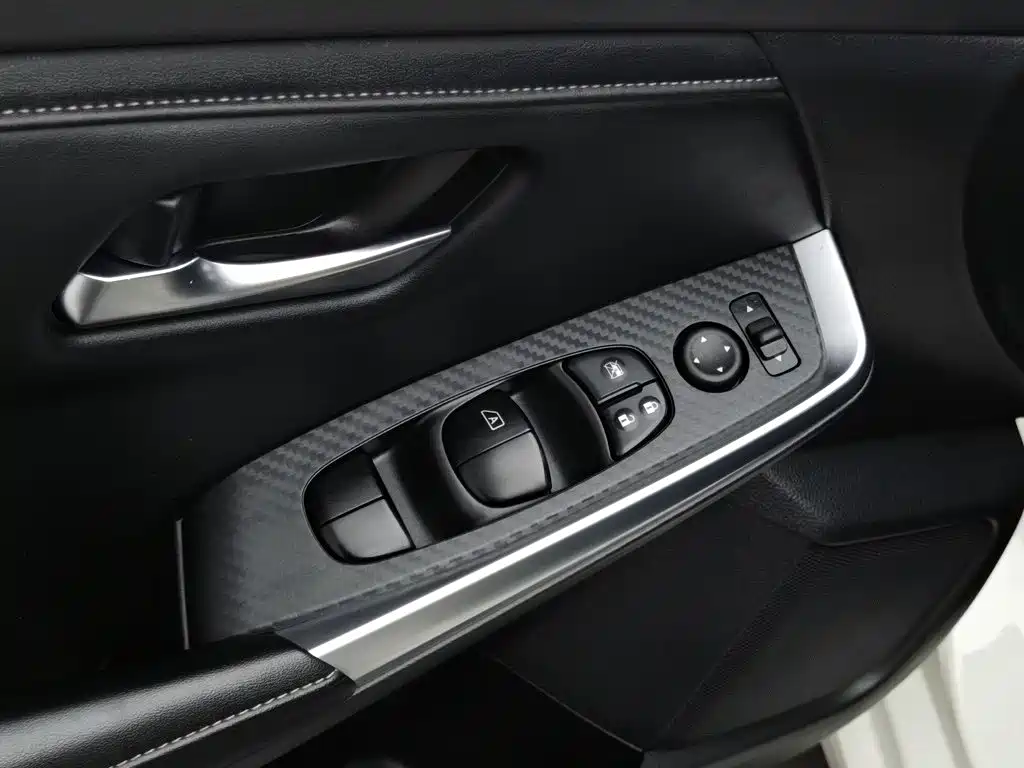 Nissan Sylphy 2021 — фото 9