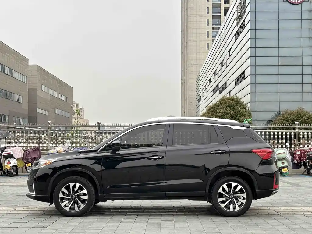 GAC Motor Trumpchi GS4 2019 — фото 19
