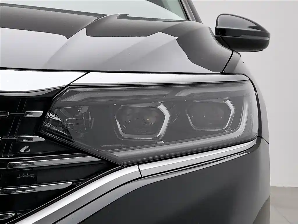 Volkswagen Passat PHEV 2022 — фото 7