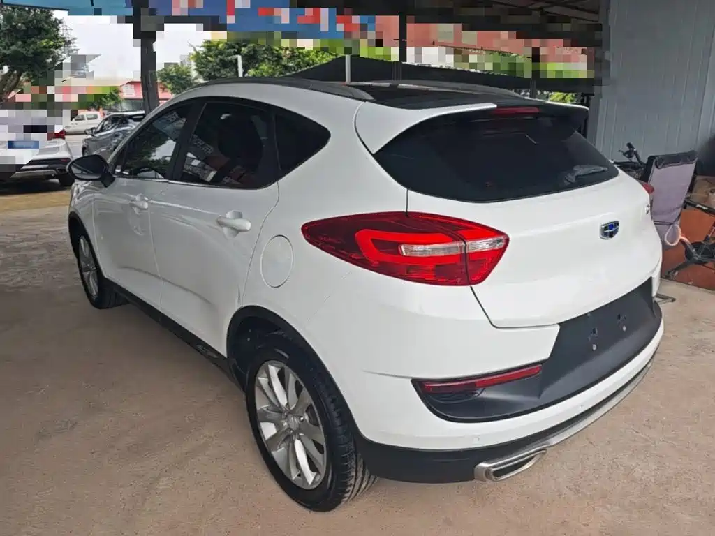 Geely Emgrand GS 2017 — фото 23