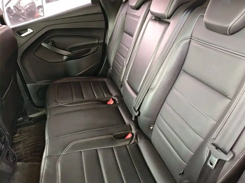 Ford Kuga 2018 — фото 17