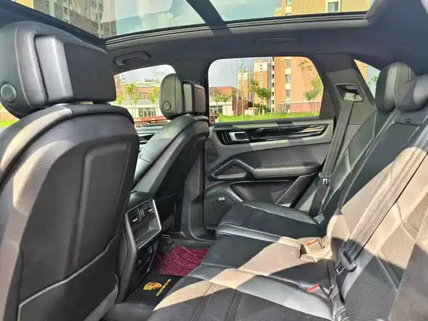 Porsche Cayenne 2019