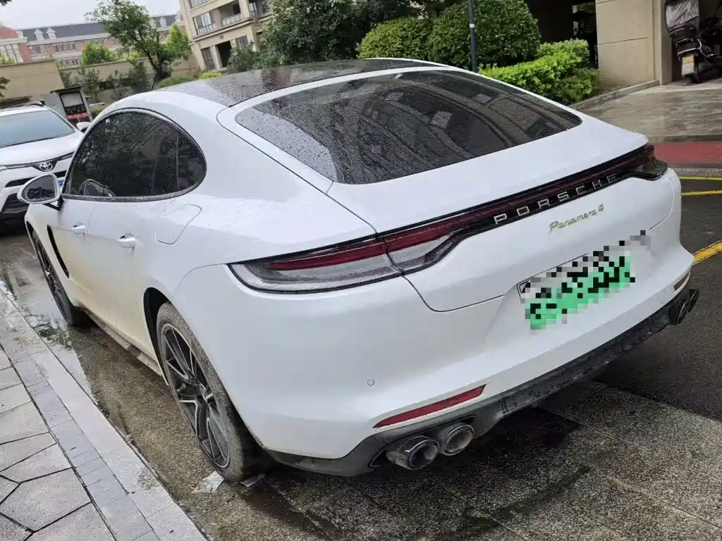 Porsche Panamera Hybrid 2021 — фото 9