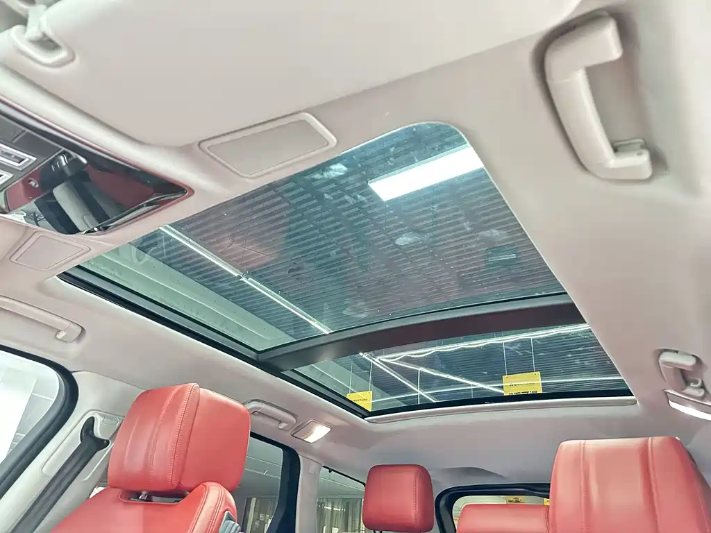 Land Rover Sport 2019 — фото 16