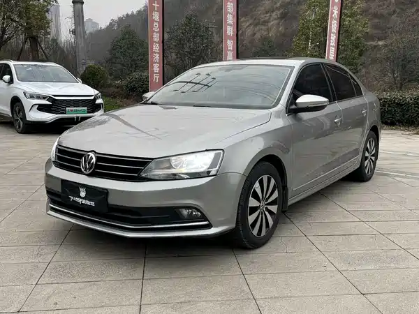Volkswagen Sagitar 2017