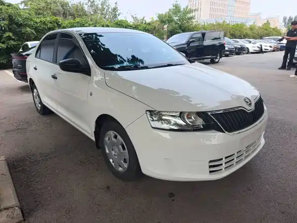 Skoda Rapid 2015