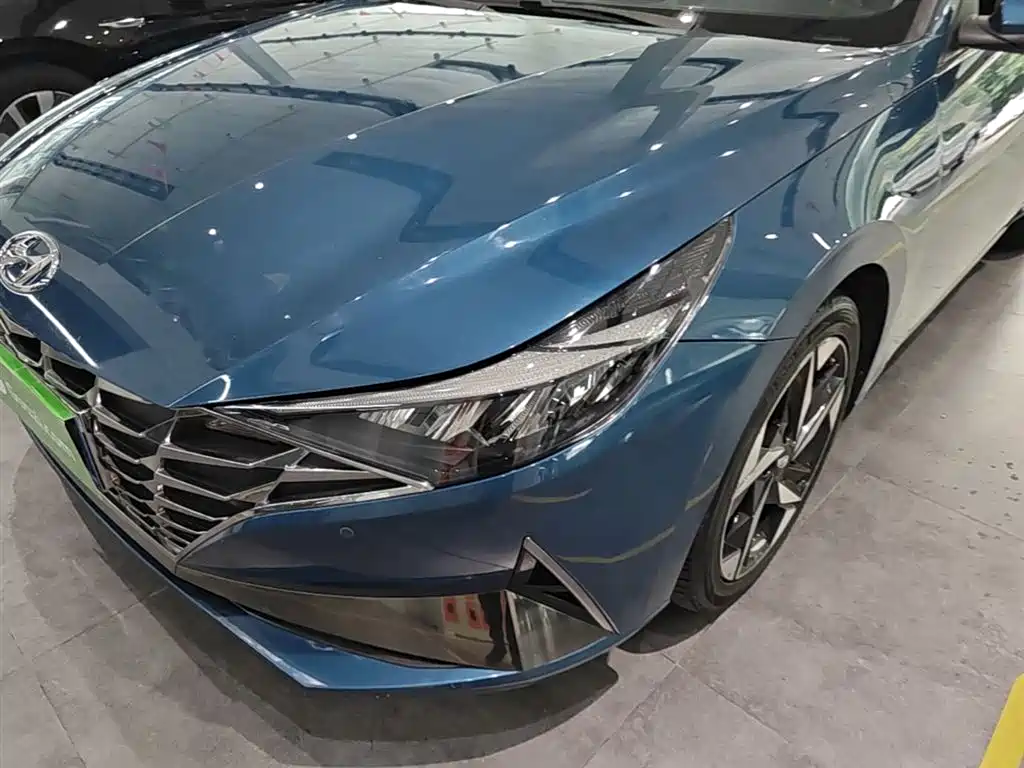 Hyundai Elantra 2021 — фото 24