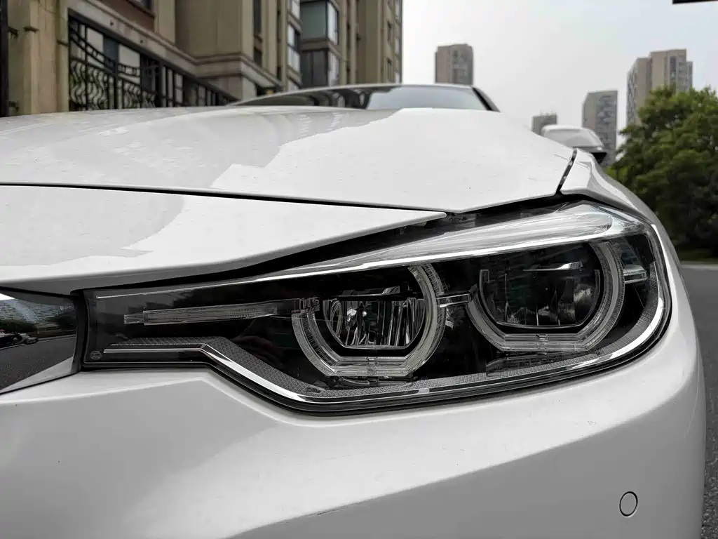 BMW 3 Series 2019