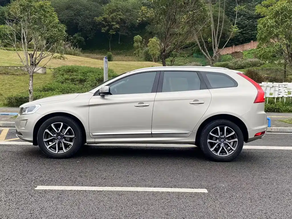 Volvo XC60 2017