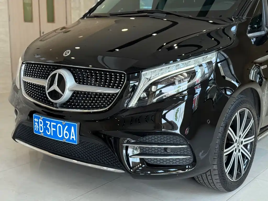 Mercedes-Benz V-Class 2021 — фото 4